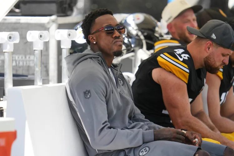Steelers CB Joey Porter Jr. 'Definitely' Wants To Play This Season Amid Stalled Talks, Back Issues
